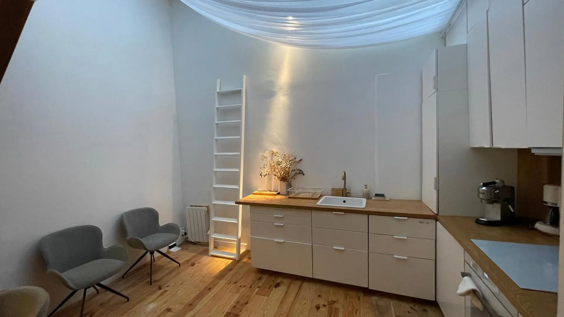 Apartment Eleusis-paris *
